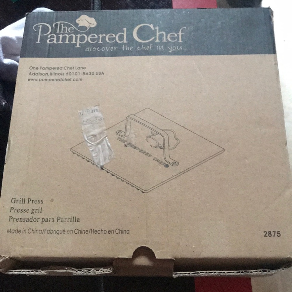 NEW Pampered Chef Grill Press